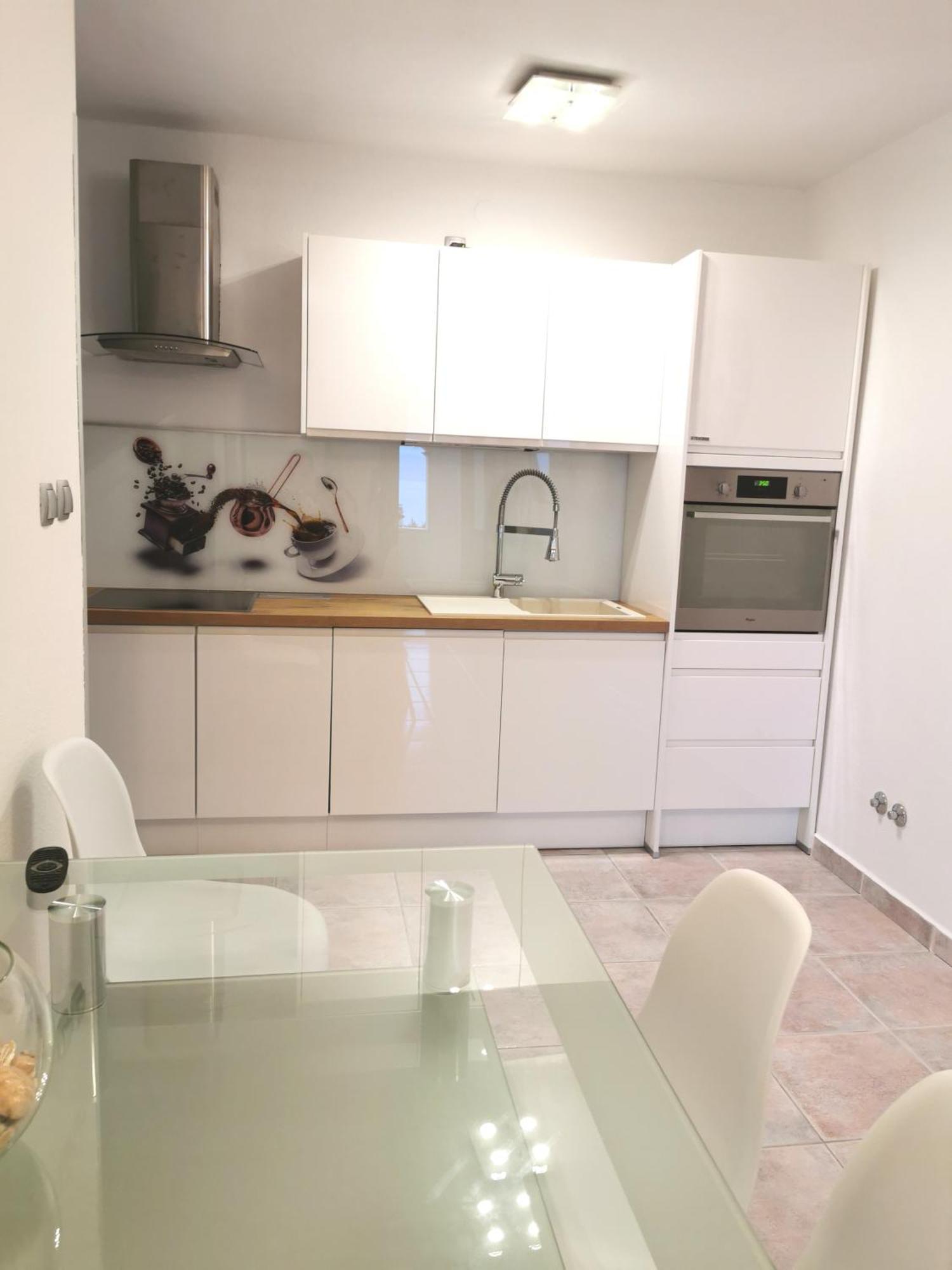 Apartments Fani Бол Стая снимка